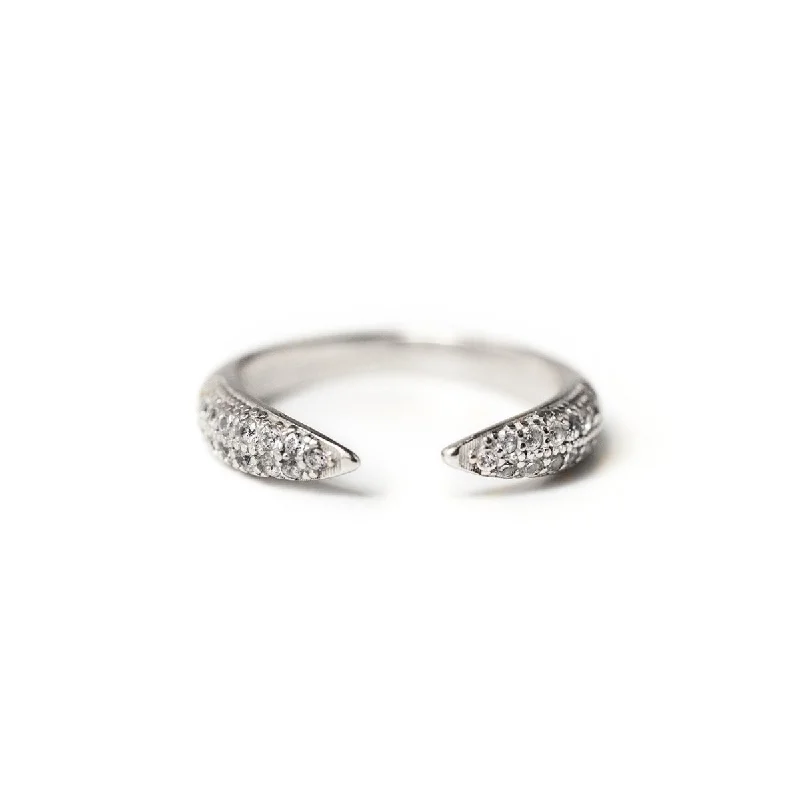 ladies-custom-diamond-rings-Claw Pave Ring