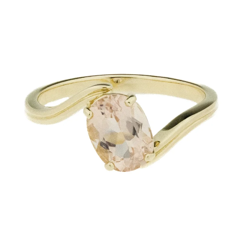 ladies-emerald-halo-rings-2.22ctw Oval Morganite Solitaire Ring in 14K Yellow Gold - Size 7