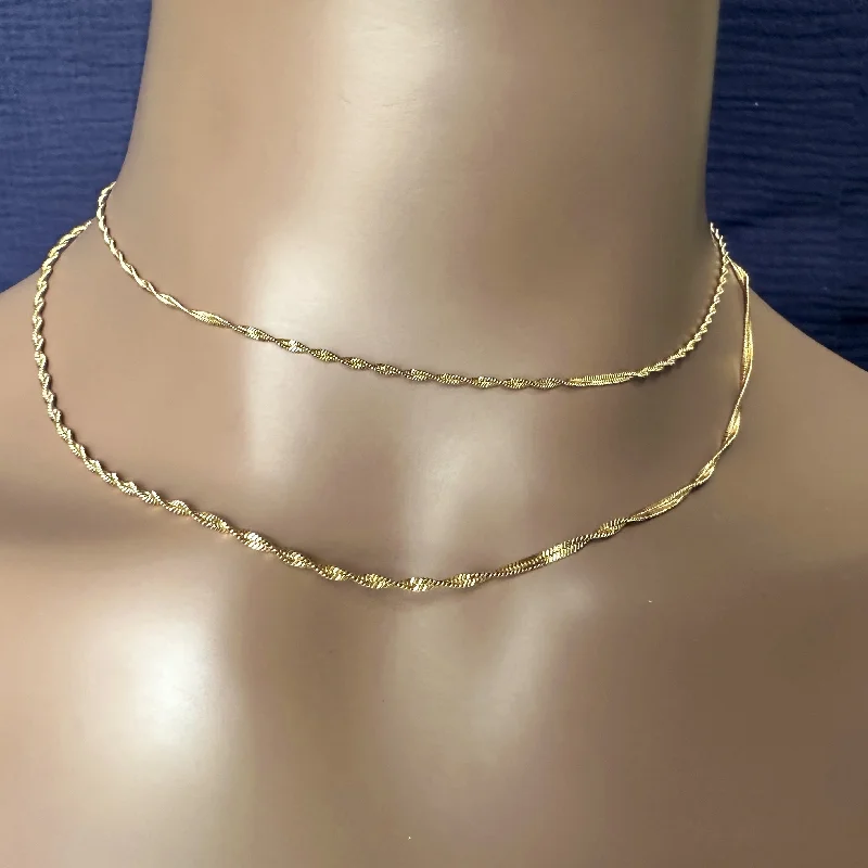 Ladies necklaces for trips -Double Wavy Necklace