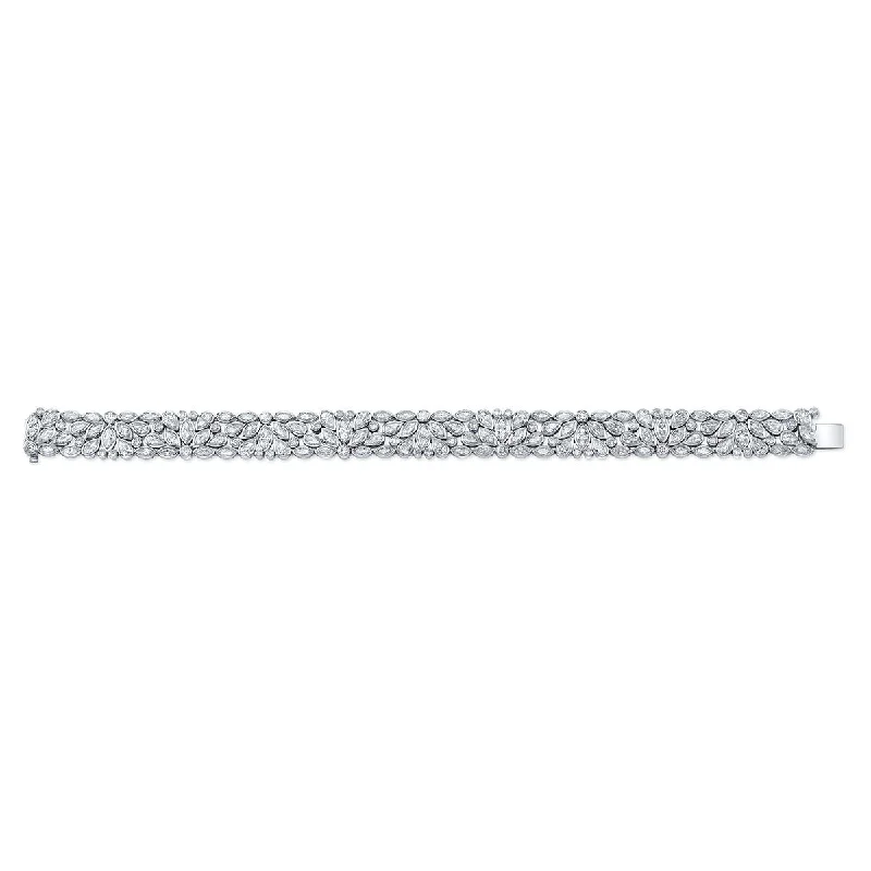 Ladies bracelets rugged elegance -Diamond De La Vie Bracelet