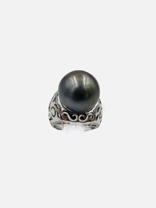 ladies-initial-gold-rings-Silver Grey 15.75mm Tahitian Pearl White Gold Ring